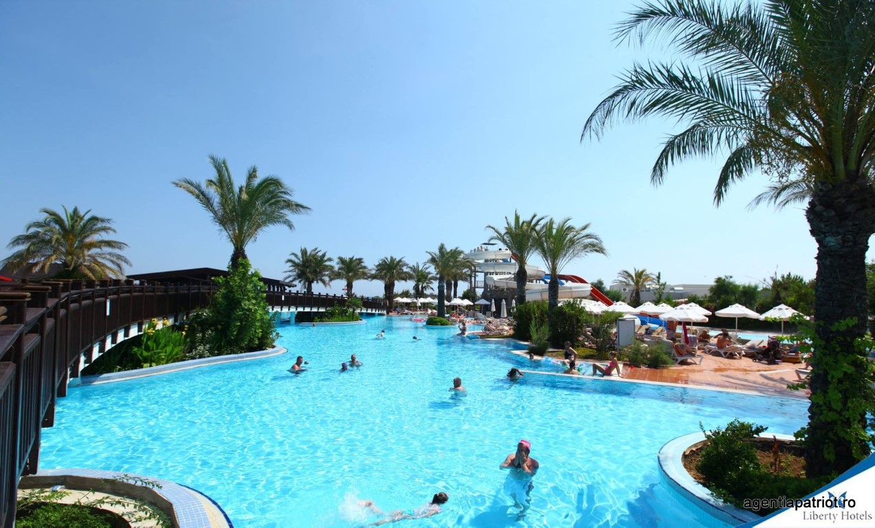 imagini hotel LIBERTY LARA BEACH